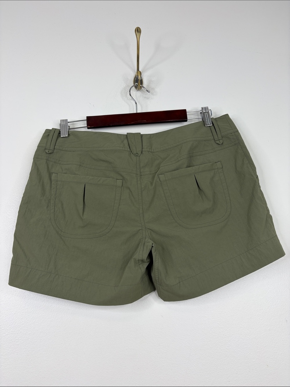 New Arcteryx Parapet Shorts Womens 10 Cargo Green Hiking Outdoors Camping - Picture 2 of 16